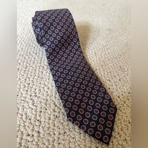 Brooks Brothers 100% silk tie